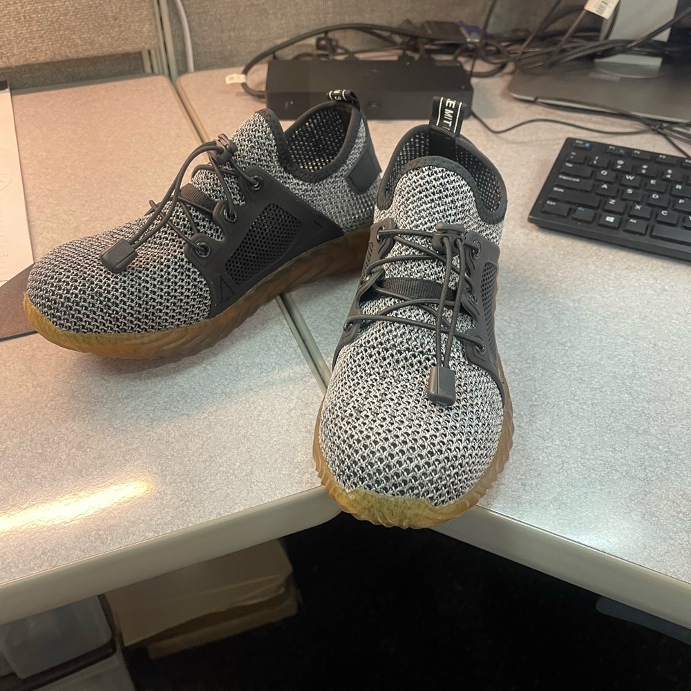Gray steel toe safety shoes